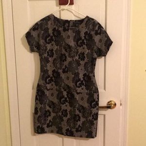 Shortsleeved flower print dress